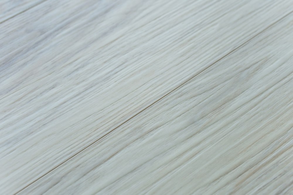 Замковая ПВХ плитка "Art Tile" Клён Жемчужный (1220*152*5 мм) — купить в Череповце