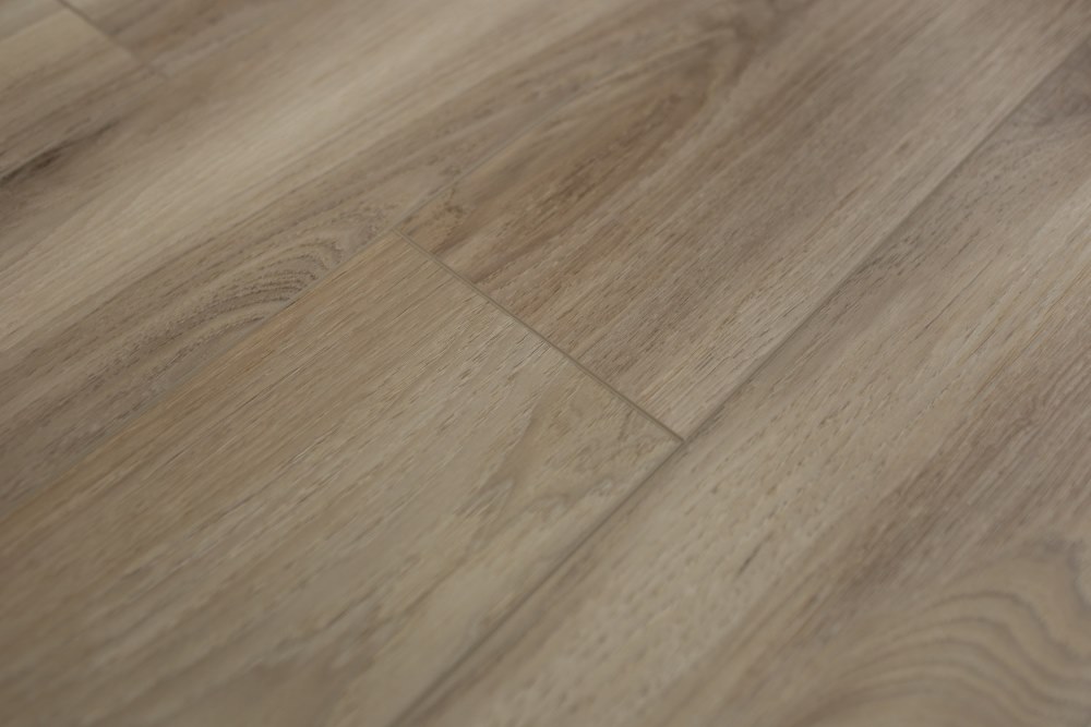 Замковая ПВХ плитка "Art Tile" Клён Фог (1220*152*5 мм) — купить в Череповце