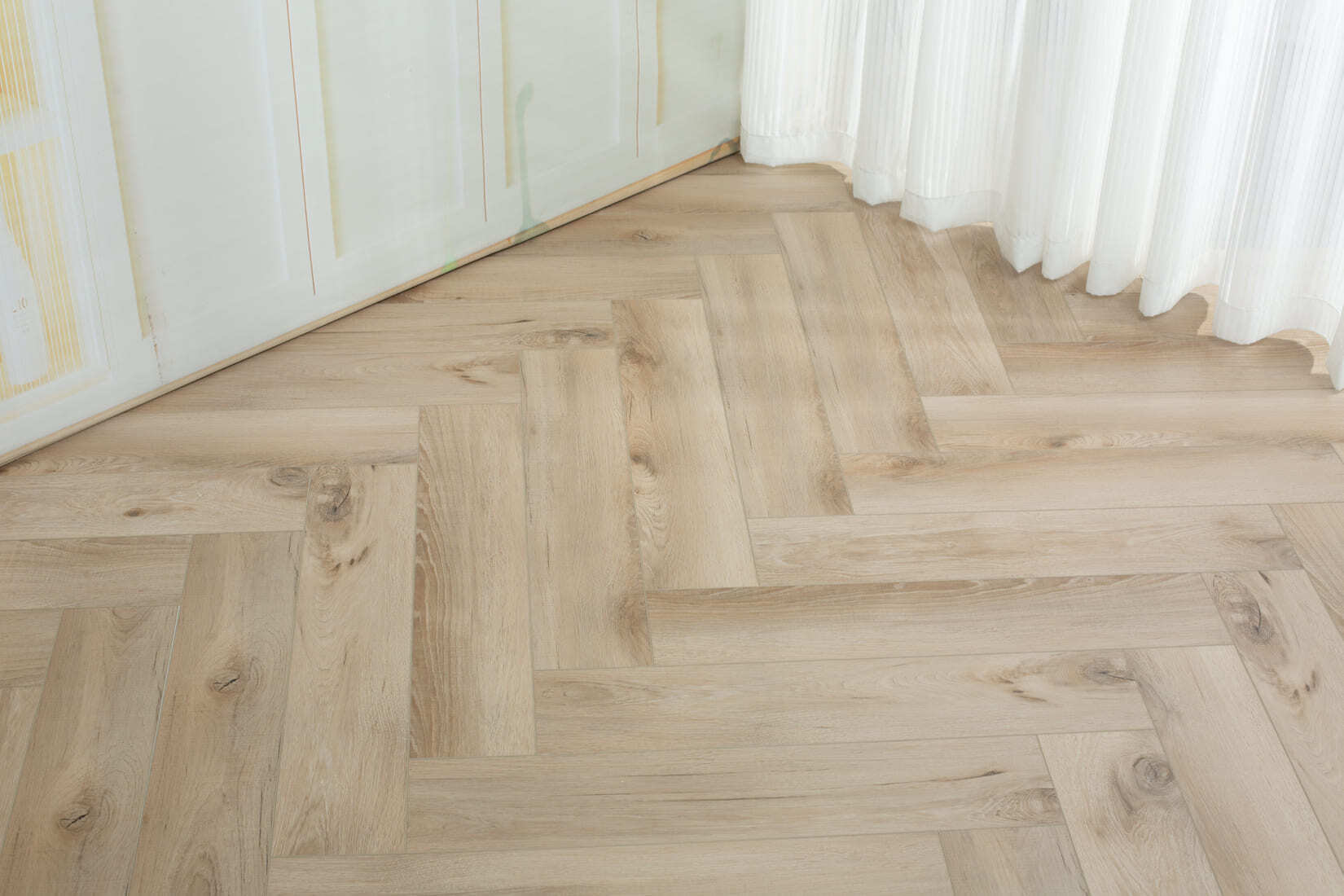 Плитка SPC "OneFloor" 3009 А,В  ЁЛКА (640*128*4 мм) — купить в Череповце