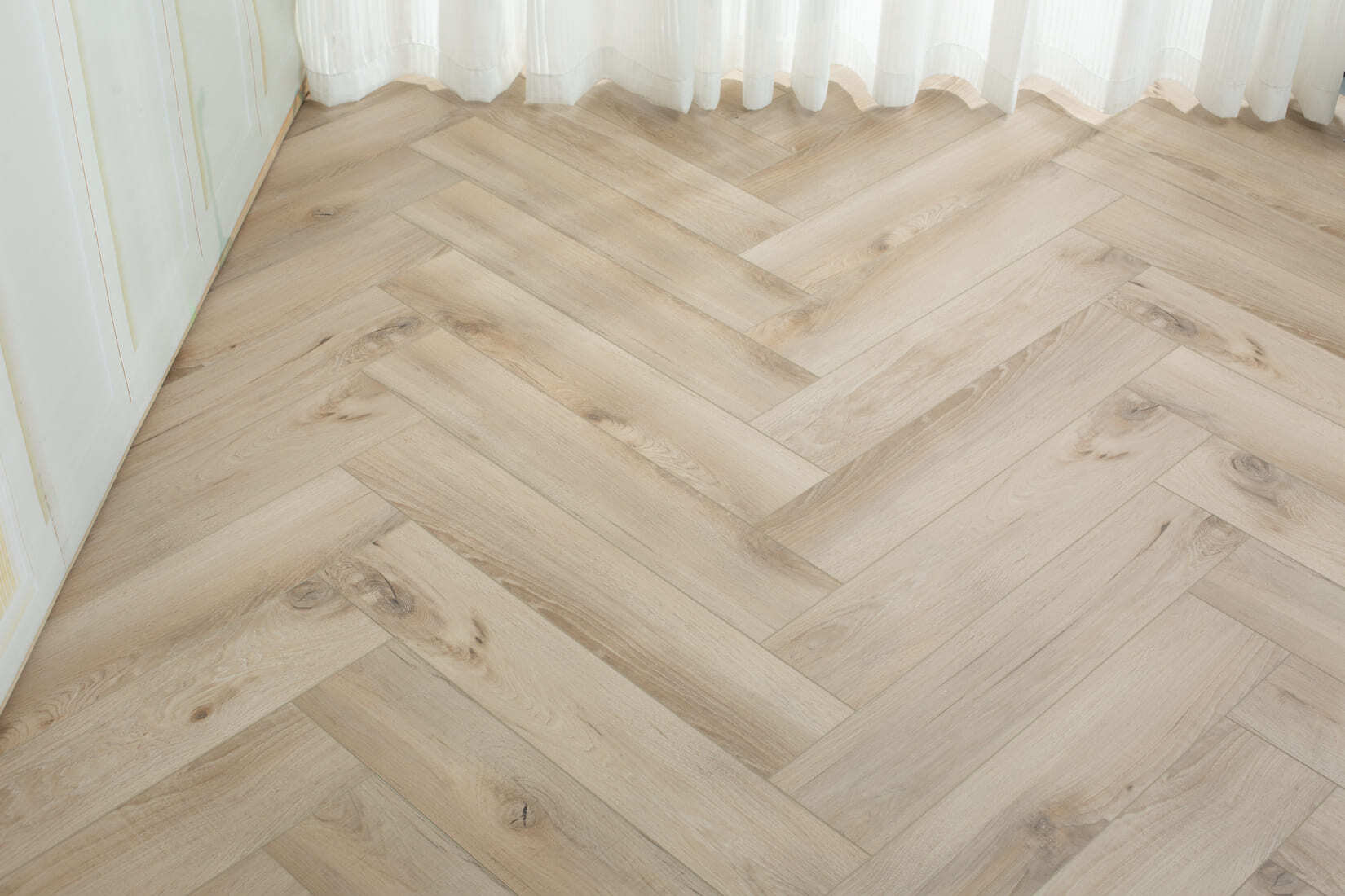 Плитка SPC "OneFloor" 3009 А,В  ЁЛКА (640*128*4 мм) — купить в Череповце