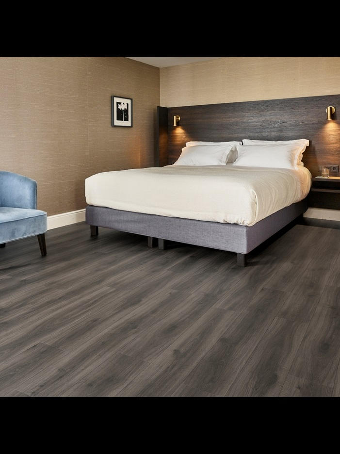 Замковая ПВХ плитка Tradition Oak 890 (1251*189*5 мм) — купить в Череповце