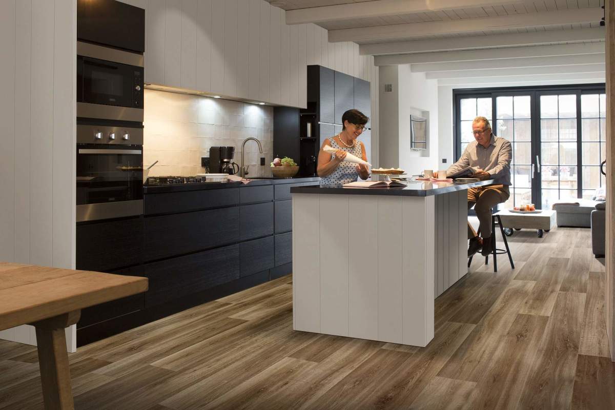 Замковая ПВХ плитка "Berry Alloc" Pureclick 55 LIME OAK 966D (204*1326*5 мм) — купить в Череповце