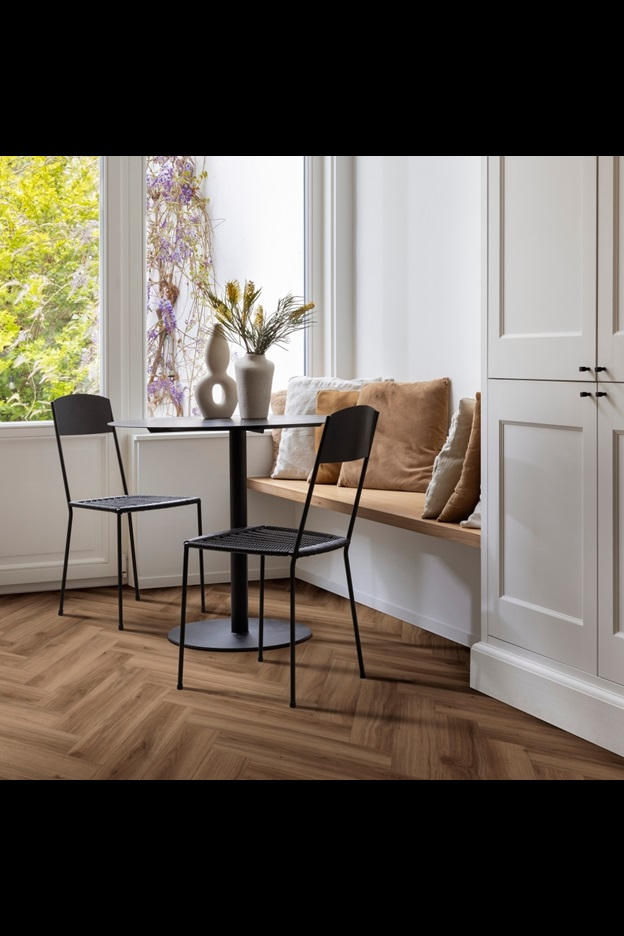 Замковая ПВХ плитка Classic Oak 24844 (630*126*6 мм) — купить в Череповце