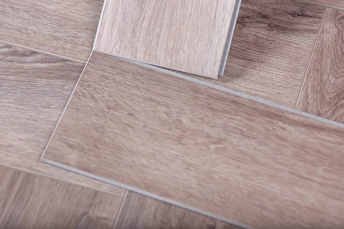 Замковая ПВХ плитка "Aberhof" Carmelita 2626 (615*123*5 мм) — купить в Череповце